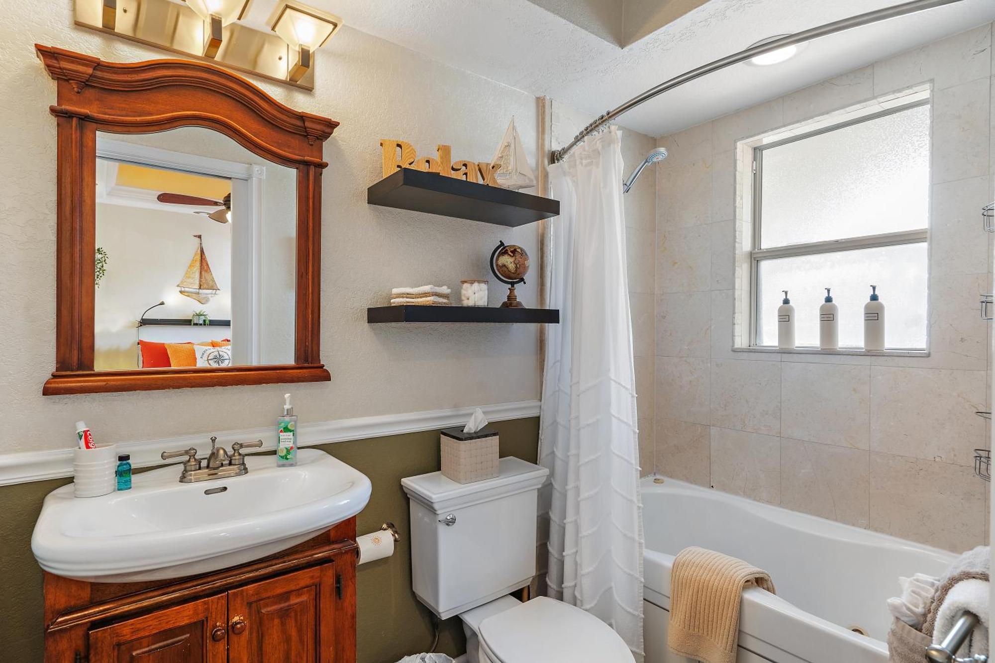 Wine-Dine-Sunshine Cozy Flat In The Heart Of Dtsp Villa St. Petersburg Exteriör bild